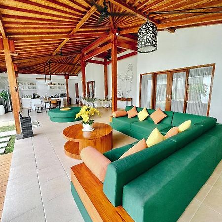 Villa Orked 3 With Family Room Seminyak Екстер'єр фото