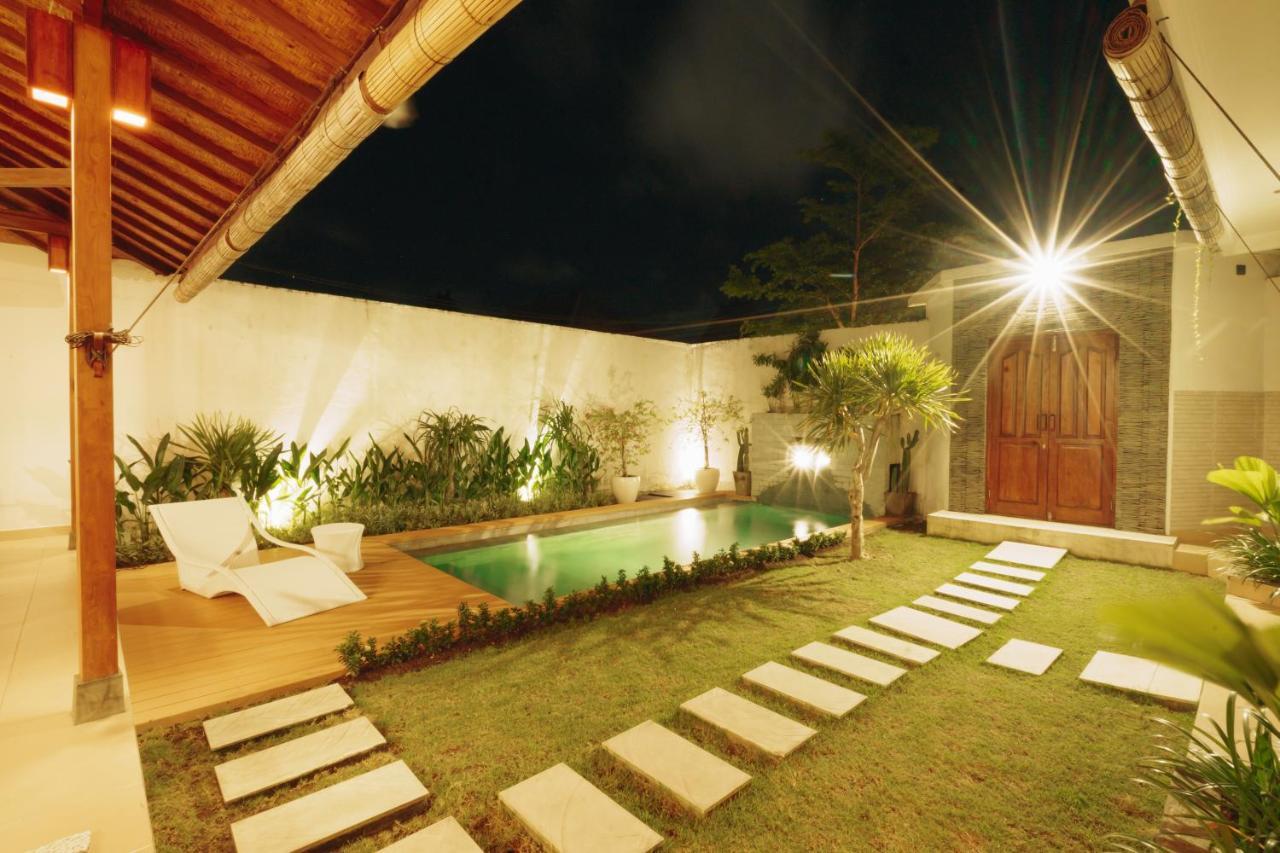 Villa Orked 3 With Family Room Seminyak Екстер'єр фото