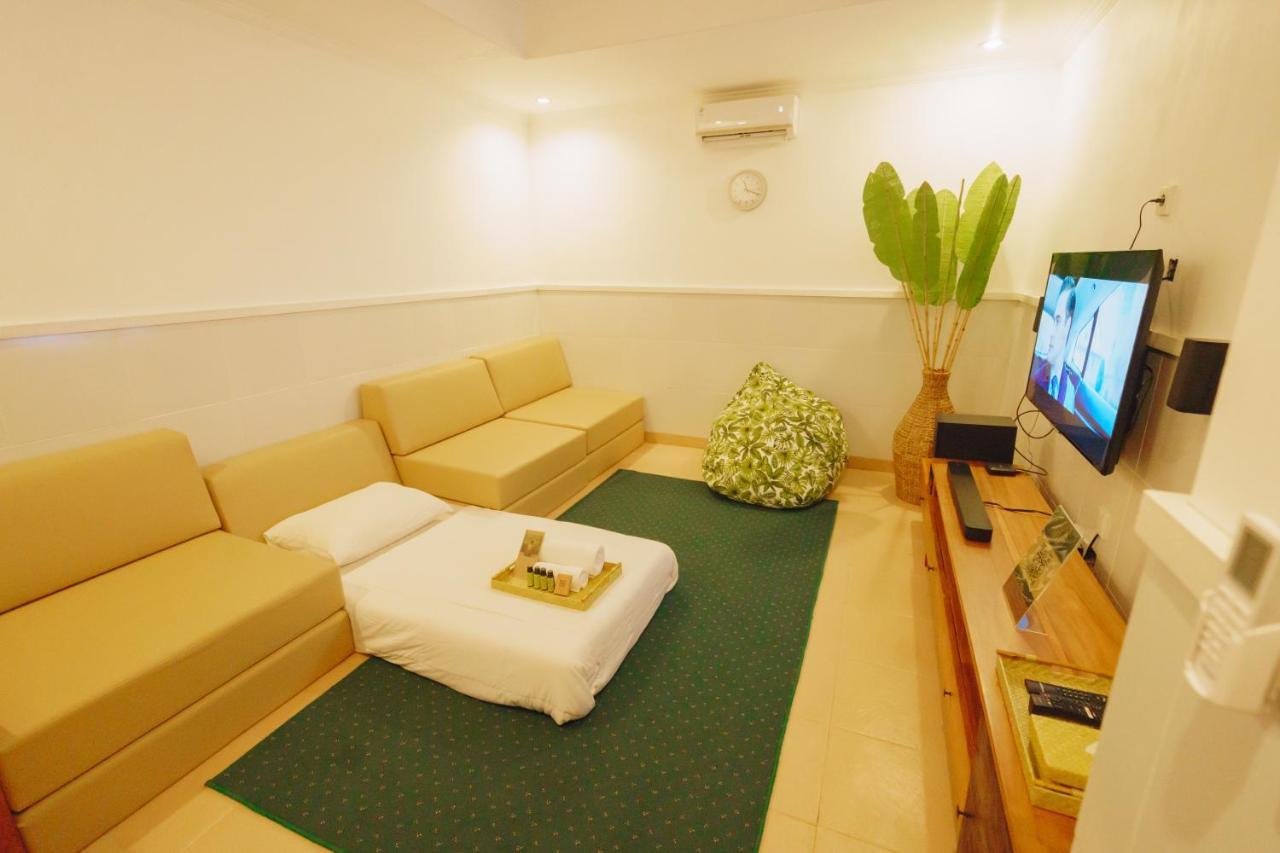 Villa Orked 3 With Family Room Seminyak Екстер'єр фото